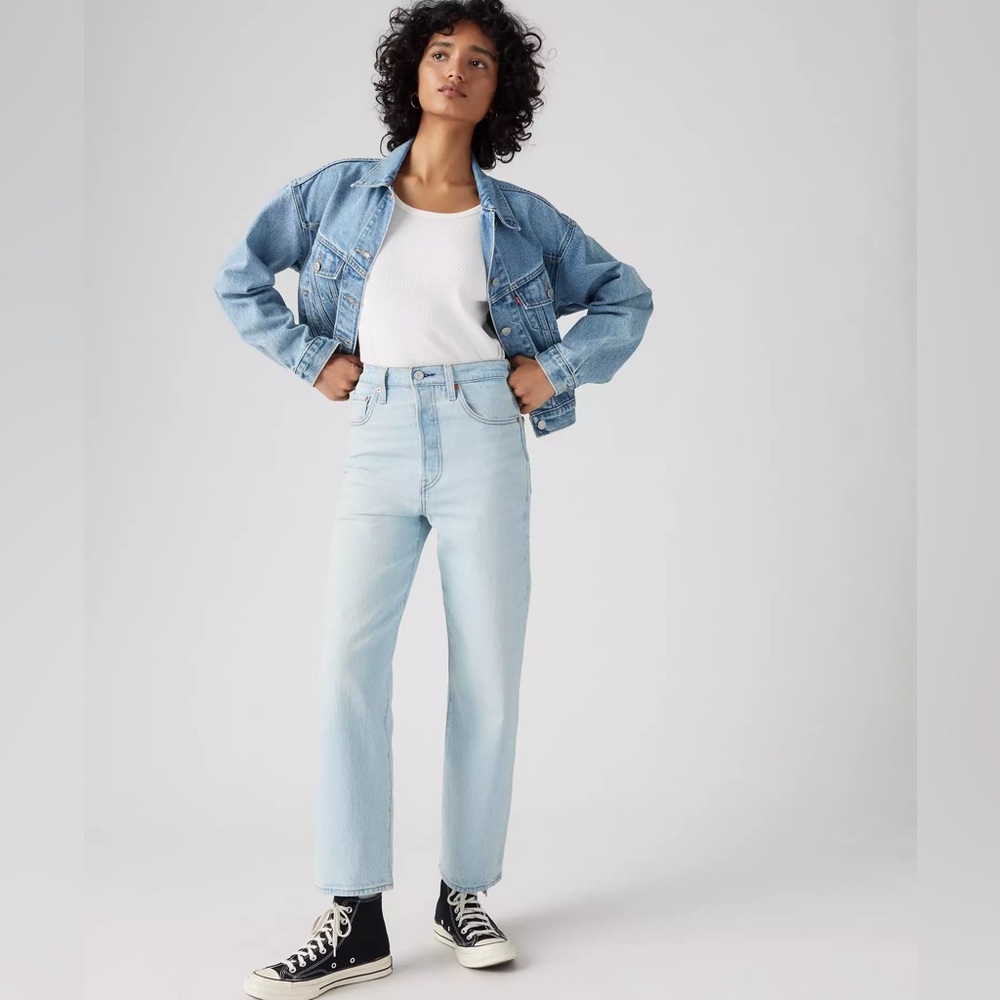 Levi’s Ribcage Straight Ankle Jeans 32x29